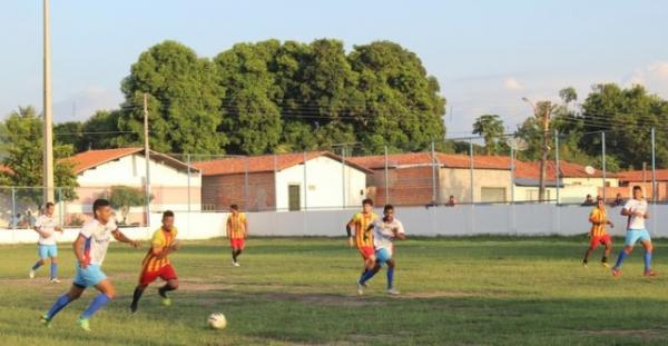 Piauí bate time amador do Jardim Europa por 2 a 1 em jogo-treino