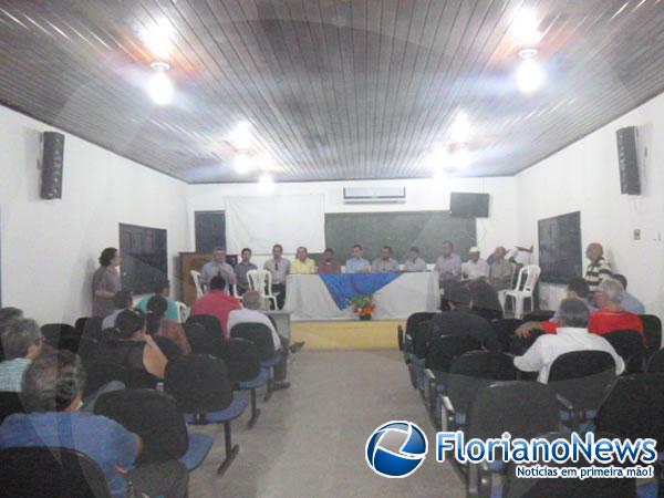 Prefeito se re&uacute;ne com comerciantes do Centro Comercial do Cruzeiro.(Imagem:FlorianoNews)
