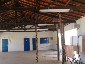 Com reforma atrasada, escola funciona em Centro Paroquial no Piauí