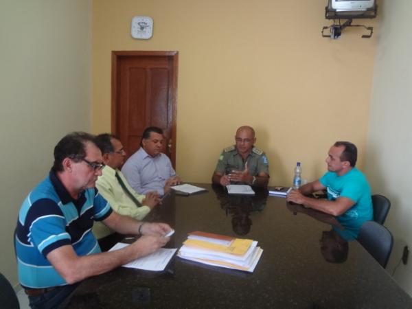 Vereadores visitam comandante do 3&ordm; Batalh&atilde;o de Floriano.(Imagem:FlorianoNews)
