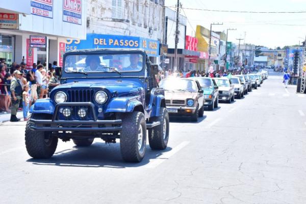 Desfile C&iacute;vico marca as comemora&ccedil;&otilde;es pela Independ&ecirc;ncia do Brasil em Floriano.(Imagem:Secom)