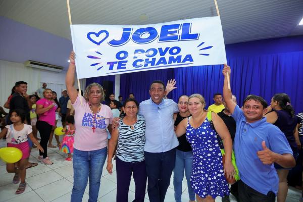  Com Joel nos bra&ccedil;os do povo e Ciro ovacionado, multid&atilde;o recebe pr&eacute;-candidatos na zona Norte(Imagem:Ascom)
