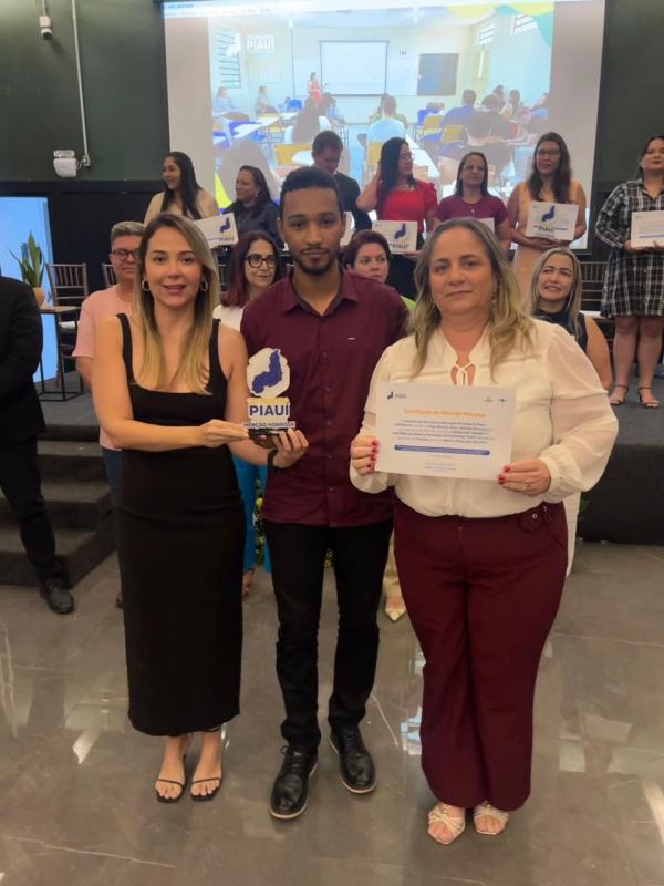  Floriano &eacute; premiado na 10&ordf; Mostra 