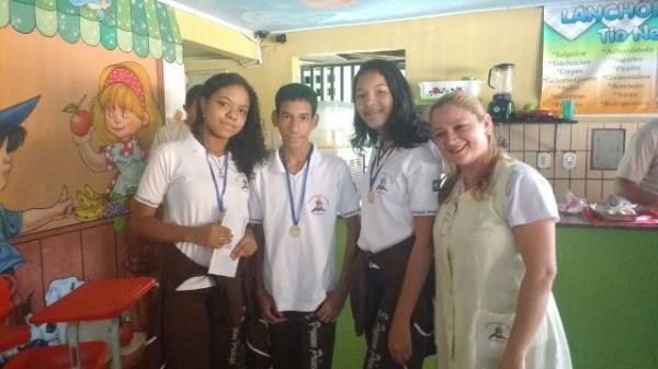 Escola Pequeno Príncipe entrega premiação a vencedores de Olimpíada de Português.(Imagem:EPP)