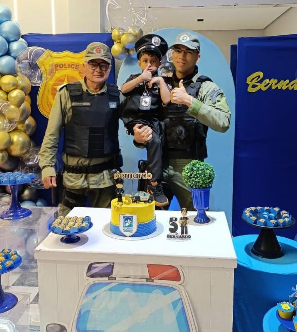  Anivers&aacute;rio com emo&ccedil;&atilde;o: pequeno Bernardo recebe surpresa da Pol&iacute;cia Militar de Floriano.(Imagem:Reprodu&ccedil;&atilde;o/Instagram)