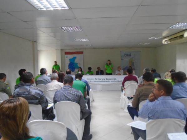 SSP debate Plano Estadual de Segurança Pública em Floriano