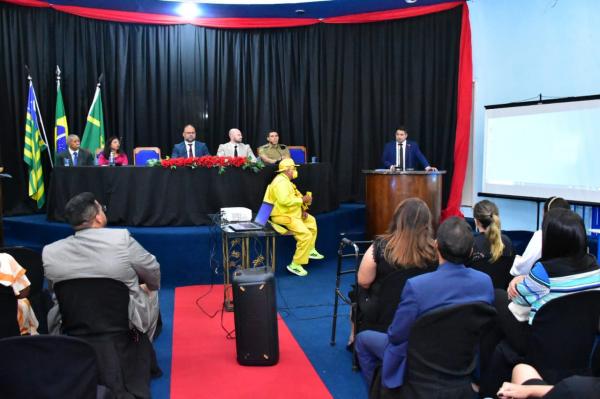 C&acirc;mara Municipal de Floriano homenageia advogados em sess&atilde;o solene.(Imagem:CMF)
