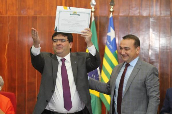 Rafael Fonteles e Themístocles Filho são diplomados pelo TRE PI