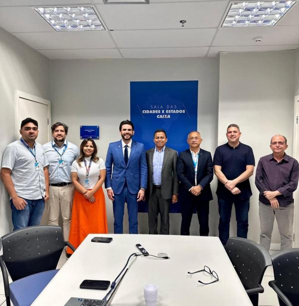 Deputado Francisco Costa cobra agilidade na liberação de obra para o Hospital Regional Tibério Nunes.(Imagem:Reprodução/Instagram)