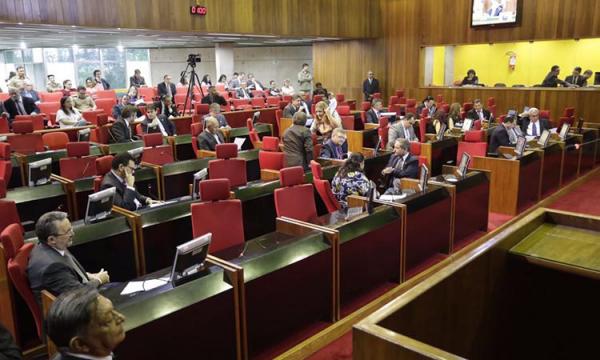Partidos aguardam conversas com governador sobre distribuição de cargos