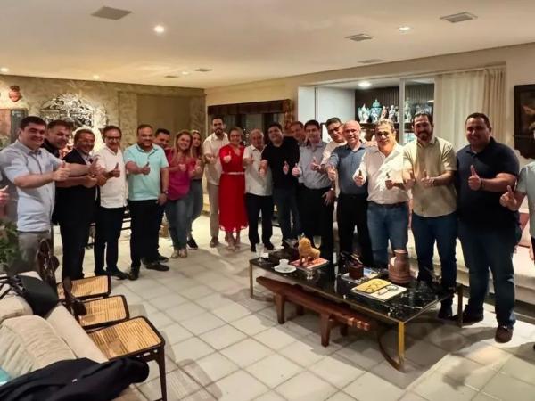 Rafael se reúne com aliados e tranquiliza sobre chapas para 2026