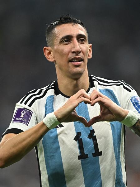Di María desabafa: "Depois querem que os campeões mundiais joguem na Argentina"