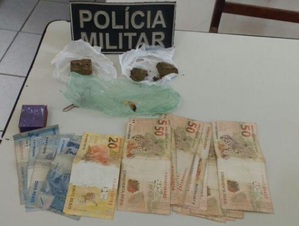 Polícia prende dois homens com drogas em estrada vicinal no interior do Piauí