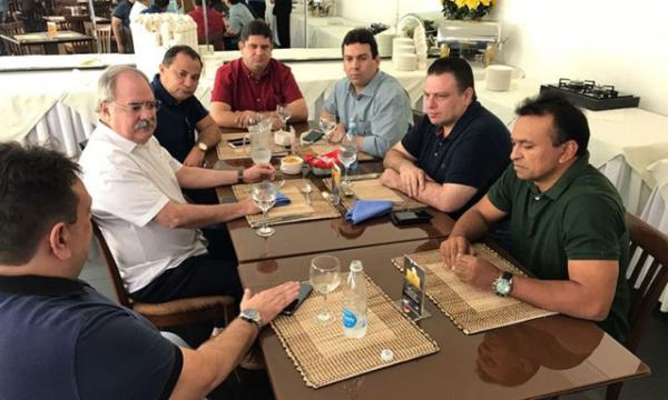 Pequenos partidos anunciam aliança para Câmara Federal