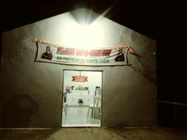 Comunidade Olho D&aacute;gua do Mato encerra festejos em honra a Santa Luzia.(Imagem:FlorianoNews)