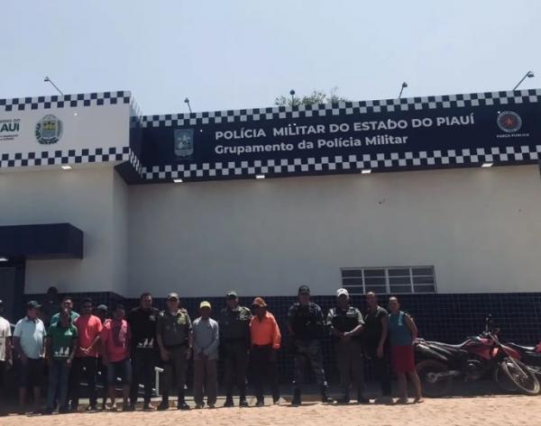Comandantes do 3&ordm; BPM e CPCE realizam visita t&eacute;cnica ao Distrito Amolar para refor&ccedil;ar a seguran&ccedil;a na regi&atilde;o.(Imagem:Reprodu&ccedil;&atilde;o/Instagram)
