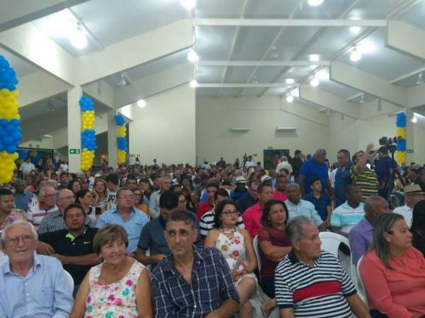 Floriano recebe caravana do semin&aacute;rio 
