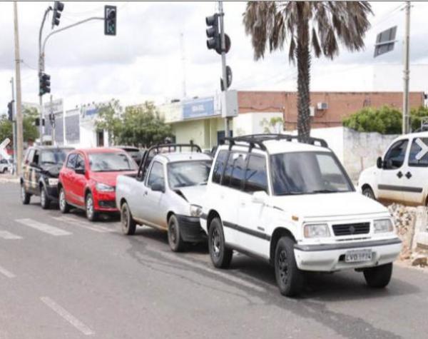 Engavetamento com quatro carros deixa gr&aacute;vida ferida na capital.(Imagem:Cidadeverde.com)
