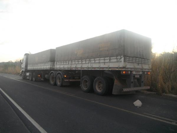 Acidente entre carreta e caminhão deixa uma pessoa ferida em Floriano.(Imagem:FlorianoNews)