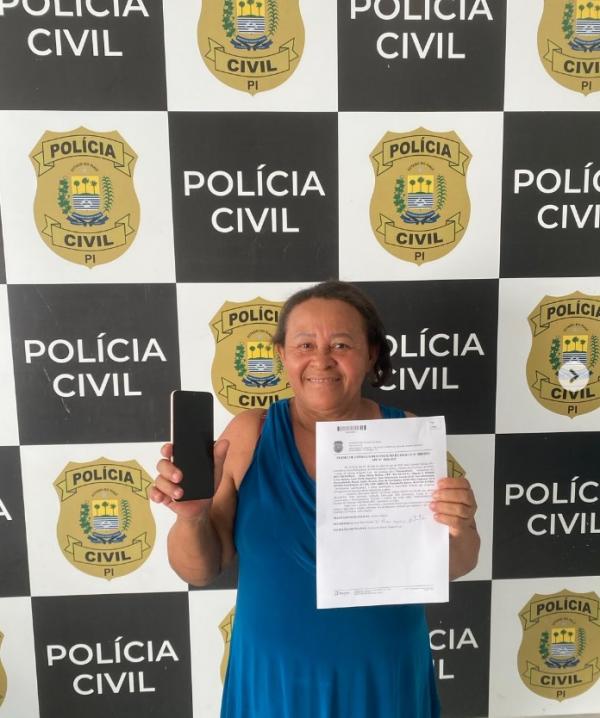 Delegacia de Crimes Contra o Patrimônio em Floriano segue com restituições de celulares
