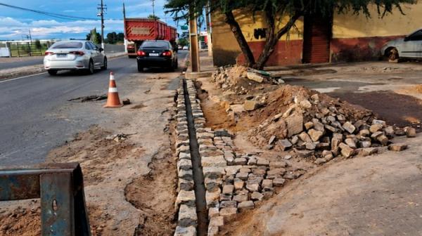 Infraestrutura de Floriano realiza Operação Tapa-Buracos em diversos pontos no mês de abril(Imagem:Secom)