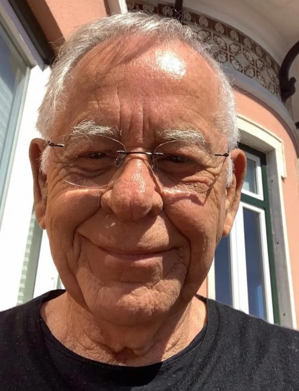 Nelson Motta verte Michel Legrand para Maria Bethânia e abre parceria com Tim Bernardes