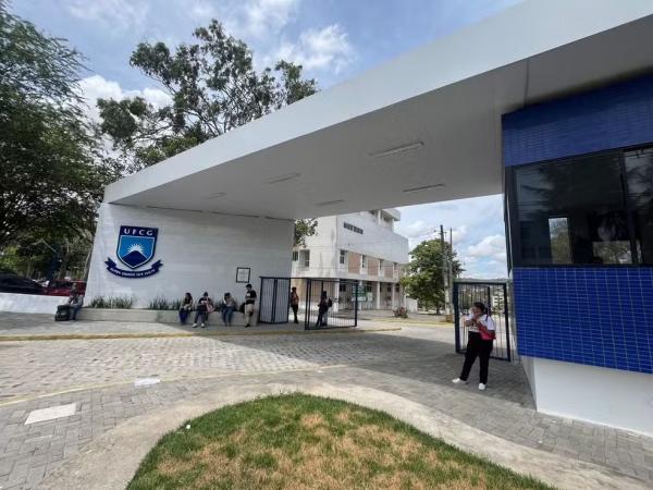 Concurso da UFCG: inscrições para 54 vagas para professor substituto e salários de até R$ 8 mil