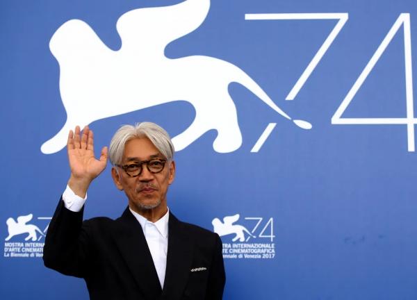 Colaborações de compositor Ryuichi Sakamoto vão de David Bowie a Caetano Veloso
