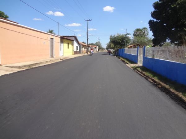 Conclu&iacute;da a pavimenta&ccedil;&atilde;o asf&aacute;ltica na Rua Sete de Setembro.(Imagem:FlorianoNews)