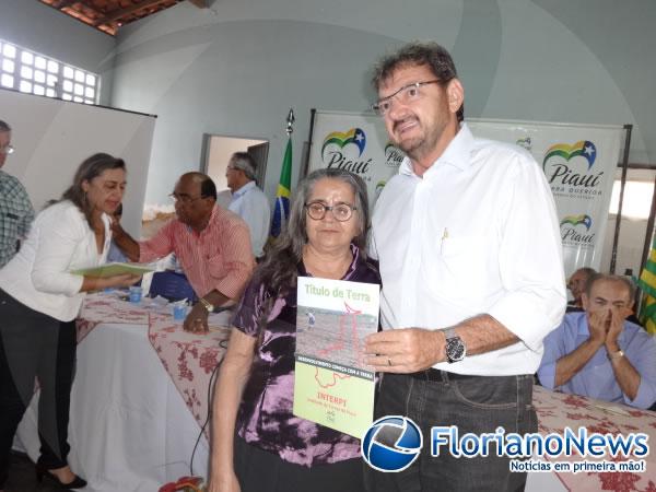 Entrega de T&iacute;tulos da Terra em S&atilde;o Francisco do Piau&iacute;.(Imagem:FlorianoNews)