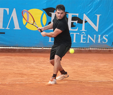 Sávio Amorim conquista tricampeonato no Circuito Piauiense de Tênis