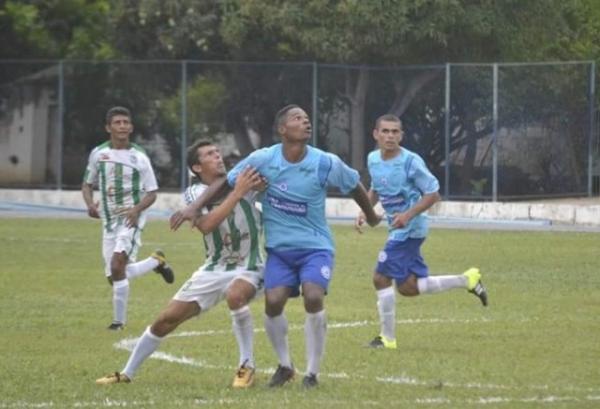 Com mais de 350 torcedores, Tubarão faz 5 a 0 em jogo-treino no Verdinho