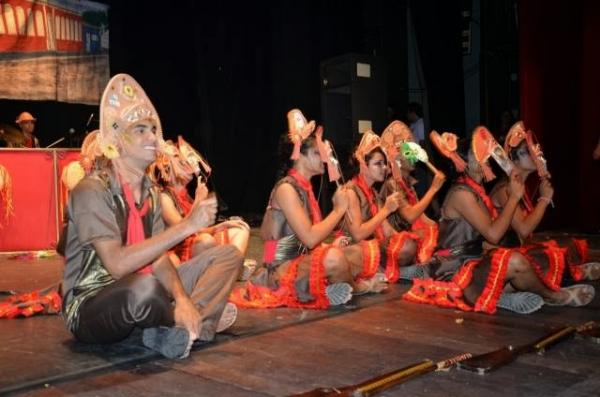 Jovens de Floriano representam a cidade e apresentam seus talentos em teatro de Teresina?.(Imagem:M&eacute;rito Juvenil )