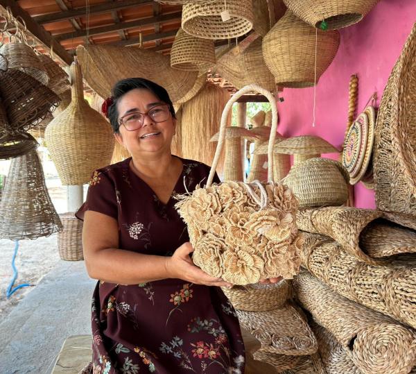 No litoral do Piauí, artesanato com fibras naturais e resíduos do mar gera renda e valoriza cultura