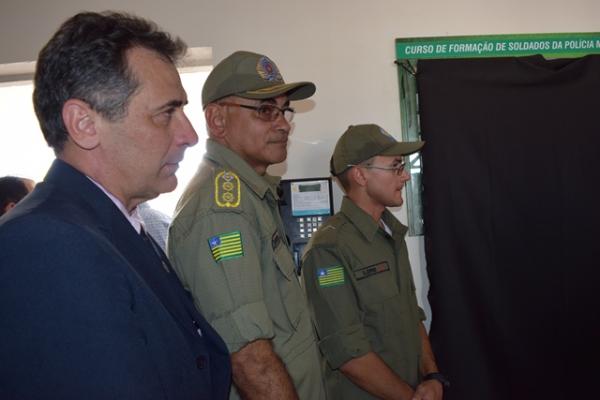 Gilberto J&uacute;nior participa de forma&ccedil;&atilde;o de policiais militares.(Imagem:Waldemir Miranda)