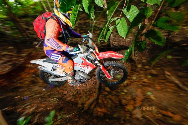 Enduro do Jenipapo leva pilotos para a abertura do Piauiense de Regularidade