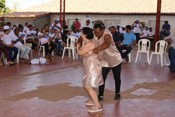 APAE de Floriano &eacute; contemplada com Kit Multim&iacute;dia.(Imagem:SECOM)
