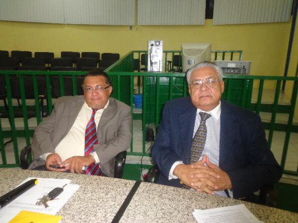 Carlos Ant&ocirc;nio (PRTB) e Jos&eacute; Le&atilde;o (PSD).(Imagem:FlorianoNews)