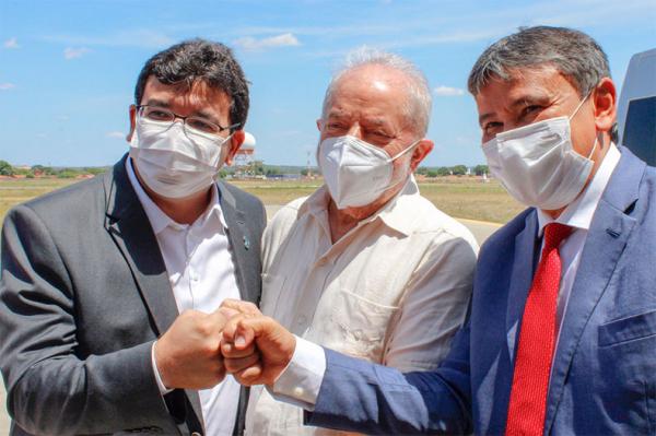 No Piauí, Lula destaca legado e provoca Bolsonaro sobre máscara