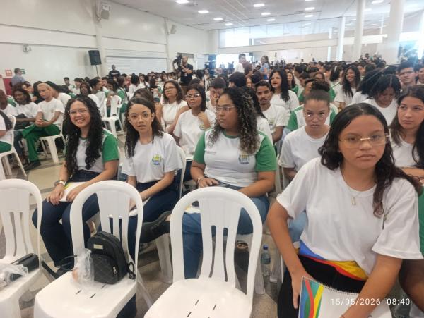Pr&eacute;-Enem Seduc na Estrada re&uacute;ne estudantes em mega revis&atilde;o preparat&oacute;ria em Floriano(Imagem:FlorianoNews)
