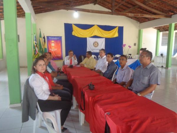 Rotarianos de Nazar&eacute; do Piau&iacute; recebem Governador do Distrito 4490.(Imagem:FlorianoNews)