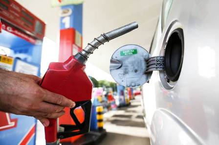 Petrobras anuncia nova alta na gasolina a partir desta 5ª feira
