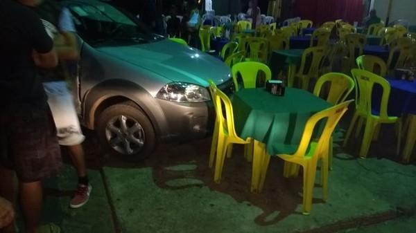 Jovem morre em acidente entre moto e carro na BR-230 no interior do Piauí