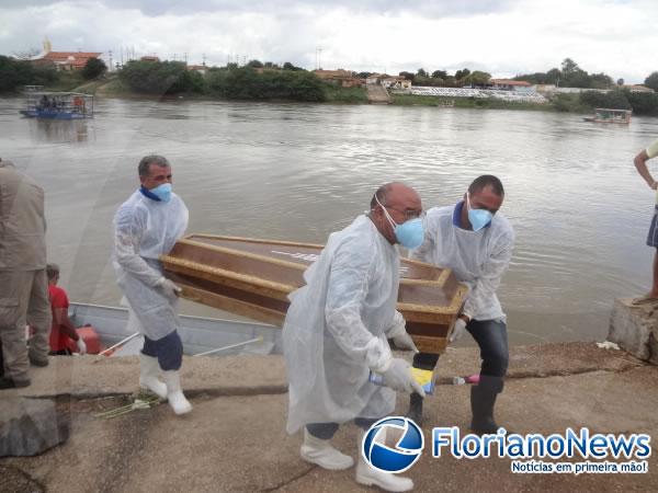 Corpo de garoto desaparecido no Rio parna&iacute;ba &eacute; encontrado.(Imagem:FlorianoNews)