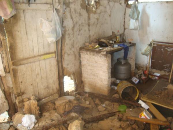 Casas desabaram e deixaram familias sem teto(Imagem:reda&ccedil;&atilde;o)