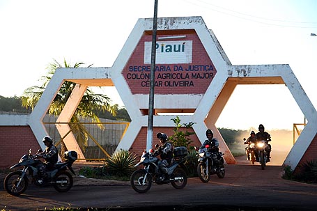 Ligação anônima leva Polícia a vasculhar celas da Major César