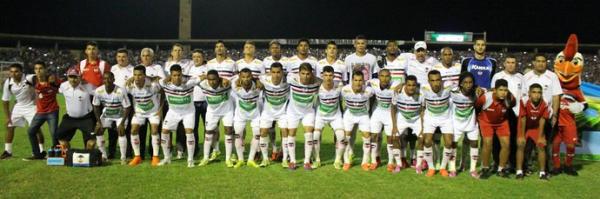Eduardo posta medalha de vice-campe&atilde;o da S&eacute;rie D. Jogador fala em orgulho: 