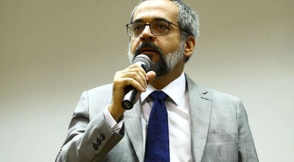 Weintraub lança pré-candidatura em SP e diz que irá à Justiça para concorrer sem partido
