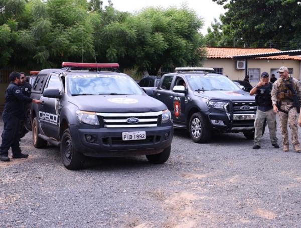 Operação prende três e apreende fuzil capaz de abater aeronave e furar carro-forte