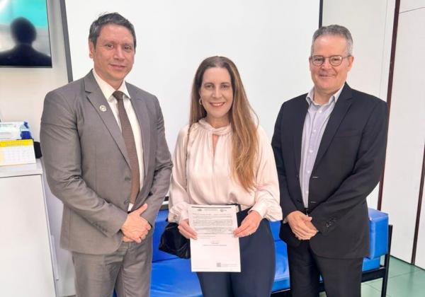 Governo do Piauí realiza, com base em decisão do STF, aposentadoria especial de policial feminina